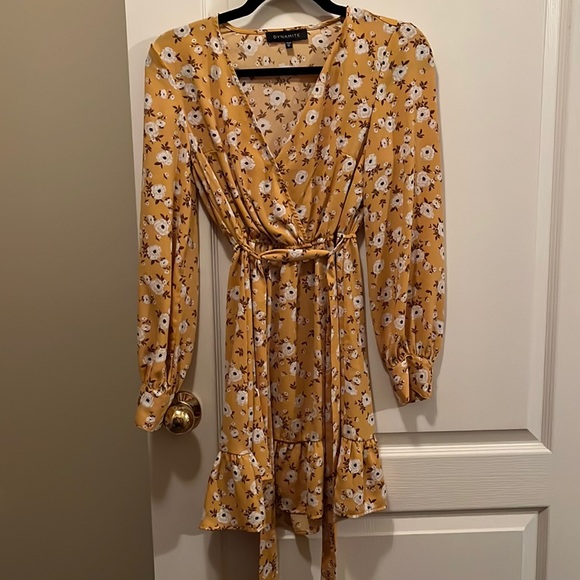 Dynamite Yellow Floral Wrap Dress - Picture 1 of 3